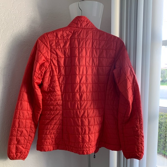 Patagonia women’s nano puff XS in Tomato - Picture 2 of 3